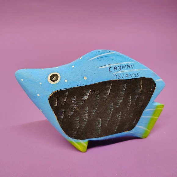 Hand Carved Wood Tropical Fish Cayman Island Travel Souvenir Blue 3" Tall Kitsch - Picture 1 of 8